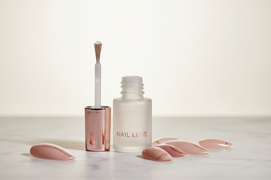 Nail Glue Tips and Tricks: How to Get the Strongest Bond Every Time